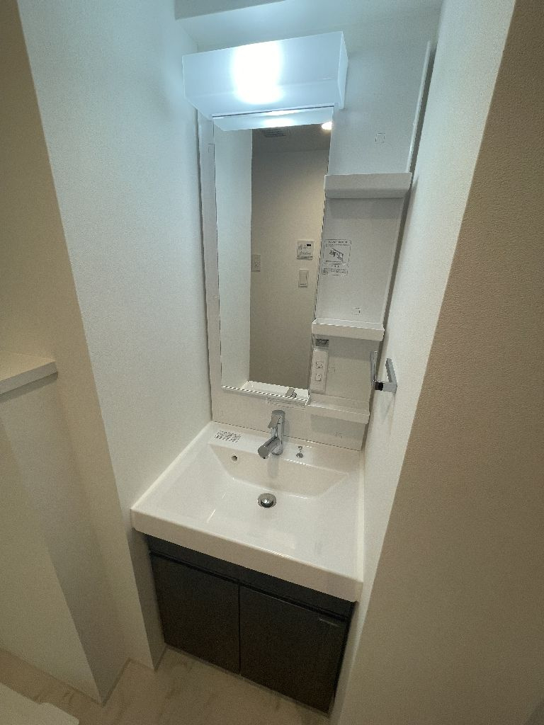 コンシェリア清澄白河 ＴＨＥ ＲＥＳＩＤＥＮＣＥの独立洗面台|独立洗面台あり、毎朝おしゃれに忙しい女性の方におすすめです