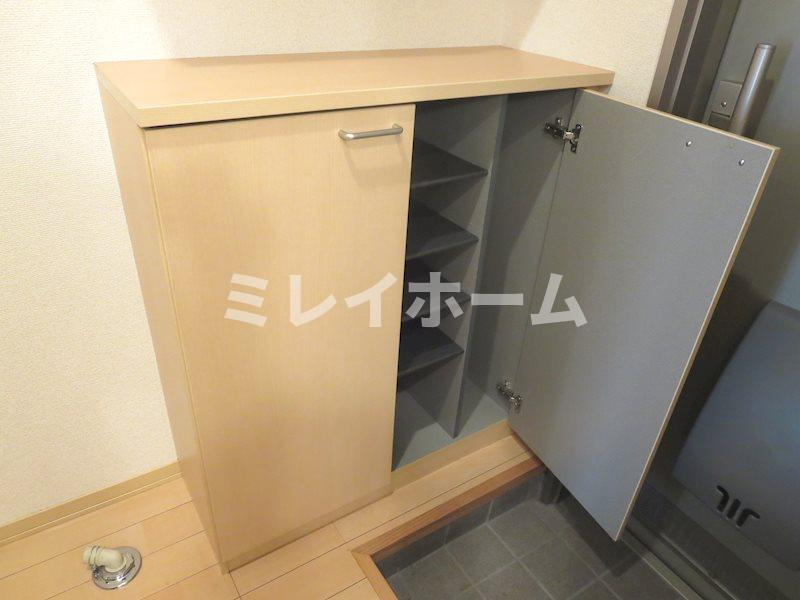 ストリームアネックスの玄関