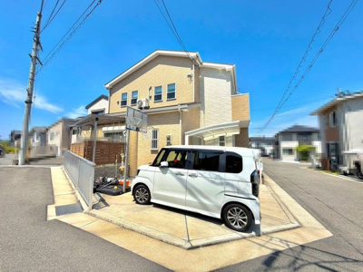 【駐車場】 | 茱萸木３丁目　中古一戸建 | ご要望に合わせたリフォーム、水回りの新設、軽微な改装からフルリフォームまで柔軟に対応いたします。お気軽にご相談ください。※リフォームには別途費用が発生します。
