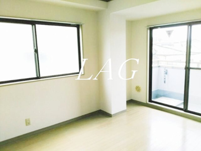 【居間・リビング】 | レジデンス福島 | 洋室のお部屋です。