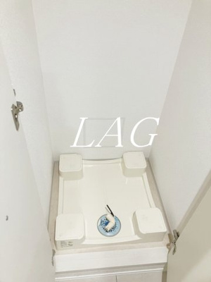 【設備】 | Rising place 綾瀬 | 室内洗濯機置き場です。