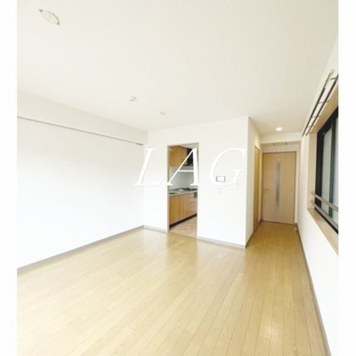 【居間・リビング】 | デュエット北千住クレア | 洋室のお部屋です。
