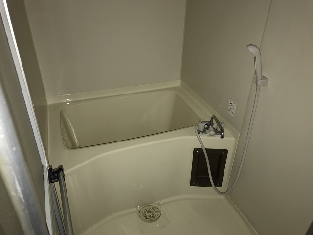 ハニーサイド塩屋の浴室