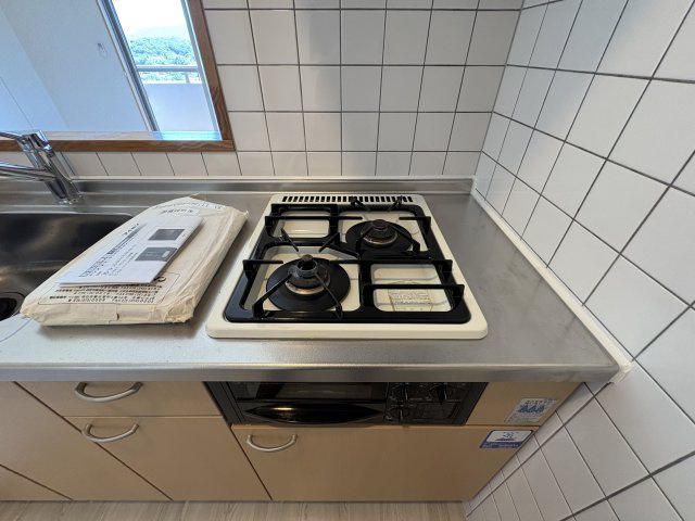 神戸市北区鹿の子台南町２丁目のハイツのキッチン