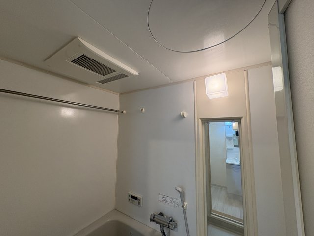 神戸市北区鹿の子台南町２丁目のハイツの浴室