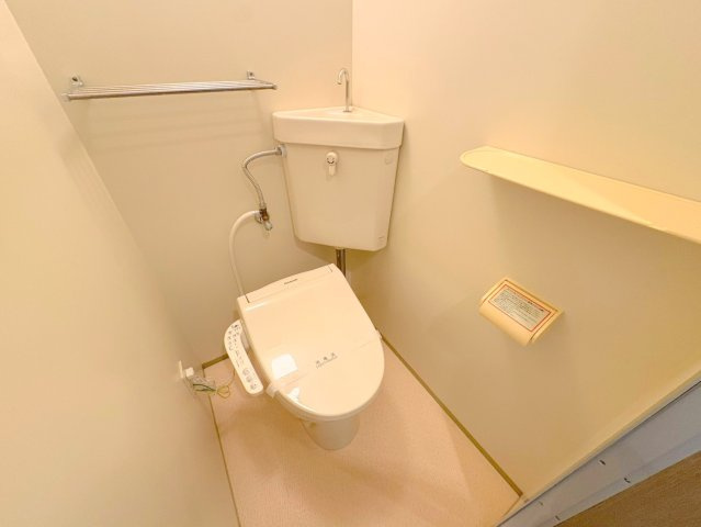 アミティ宝塚Aのトイレ|シンプルで使いやすいトイレです