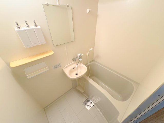 アミティ宝塚Aの浴室|コンパクトで使いやすいお風呂です