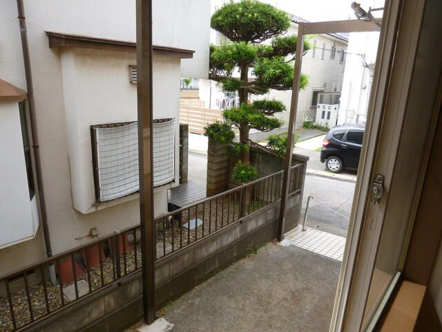 スカイハイツ柏の庭|お庭でゆったりと過ごせます