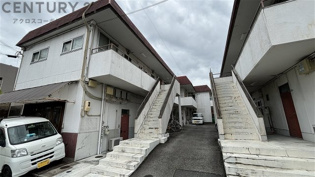 敷地内に駐輪場があります♪