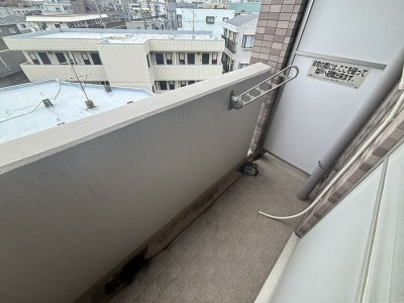 カッシアのバルコニー