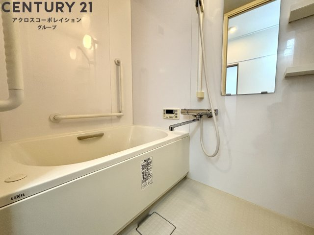 シンプルで機能的なユニットバスです！
