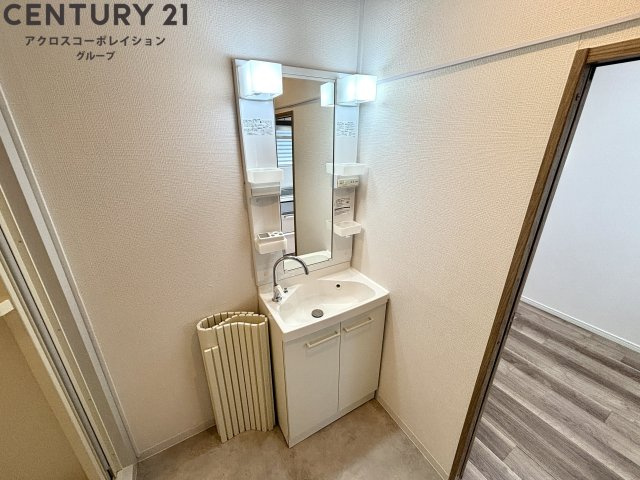 独立洗面化粧台付きでおすすめです！
