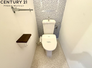 シンプルで使いやすいトイレです♪