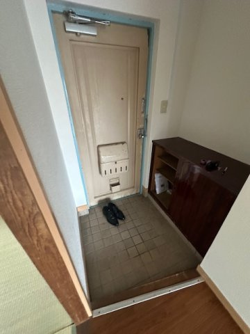南薫ハイツ【キャッシュバック対象物件】の玄関