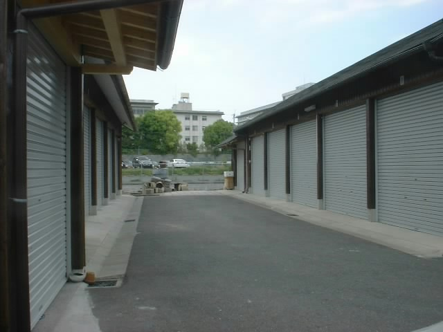 松田ガレージ
