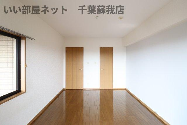 ダイアパレスヒルトップ・エフ千葉寺駅前の洋室