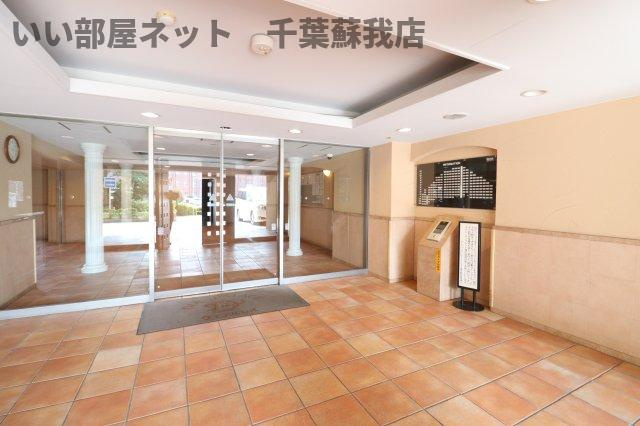 ダイアパレスヒルトップ・エフ千葉寺駅前のエントランス|建物の内部です