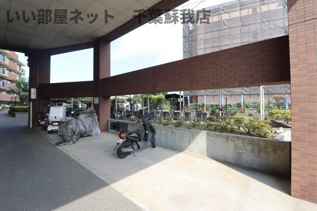 ダイアパレスヒルトップ・エフ千葉寺駅前のその他共用部分|バイク置場