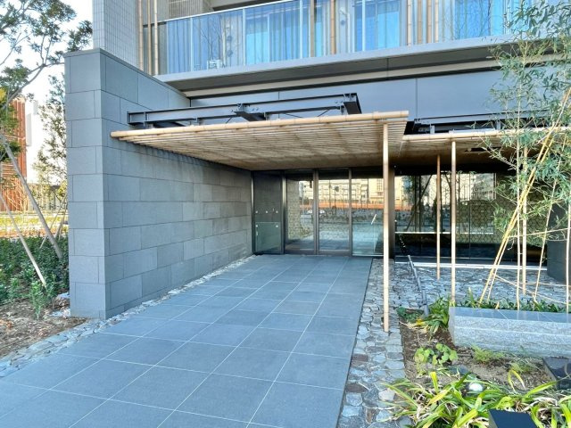 【エントランス】