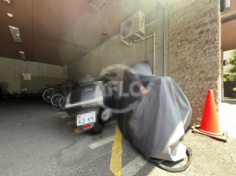 WOB塚本のその他|バイク置き場