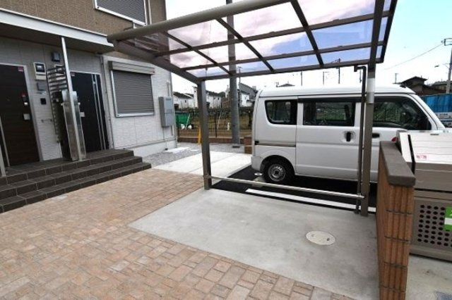 ルミエールの駐車場