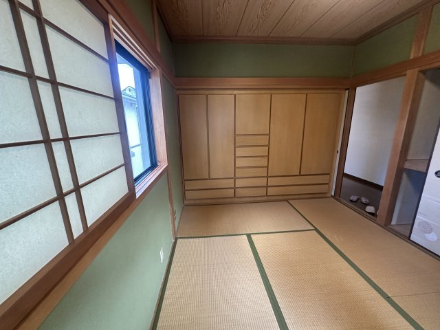 豊中市緑丘一丁目30-3の和室