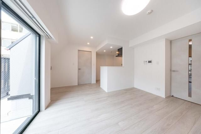 Ｓ－ＲＥＳＩＤＥＮＣＥ亀戸ｂａｌｍの居間・リビング