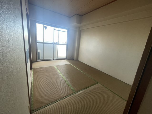 サン・ホワイティ豊里
