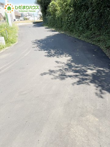 野田市清水635　新築戸建　G号棟の前面道路含む現地写真|接道：南側5m公道