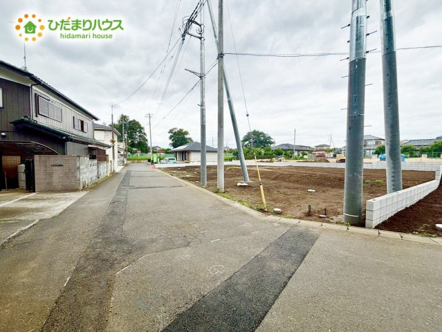 野田市清水635　新築戸建　G号棟の前面道路含む現地写真|接道：南側5m公道