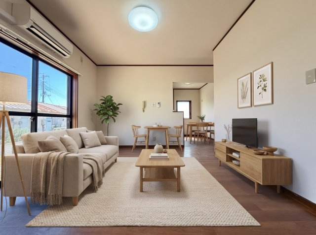 旭市ニ戸建ての居間・リビング