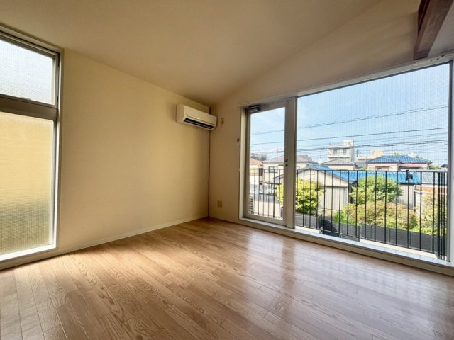 ブオナスタンザ市川 の居間・リビング