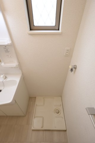 【設備】 | メゾンピエレ | 室内洗濯機置場