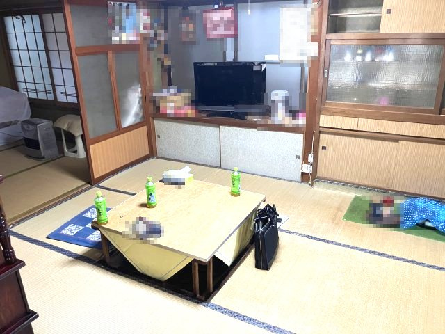 田結　中古戸建　8K+Sの居間・リビング
