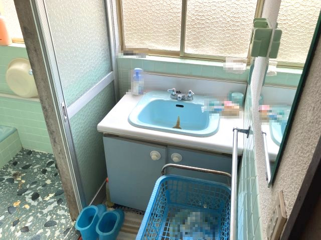 田結　中古戸建　8K+Sの脱衣所