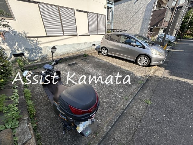 久保井ハイツの駐車場