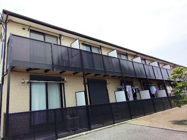 アンプルール　リーブルＢｏｎｈｅｕｒの外観