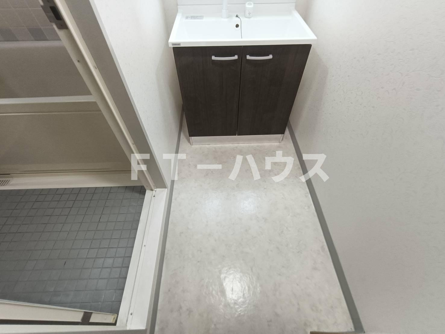 INSURANCEBLDGIXの洗面所