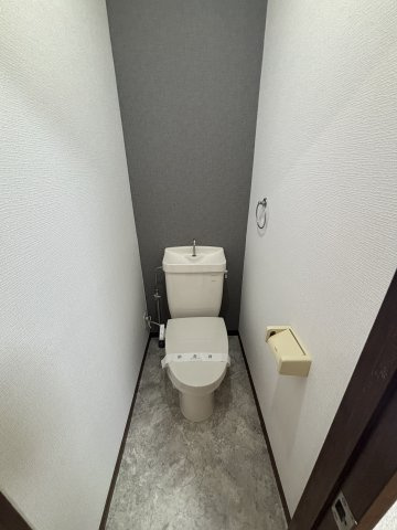 アゼル下里のトイレ