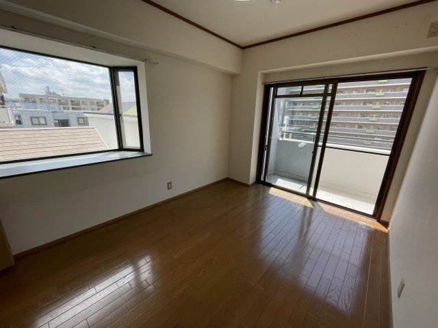 ビラ小松