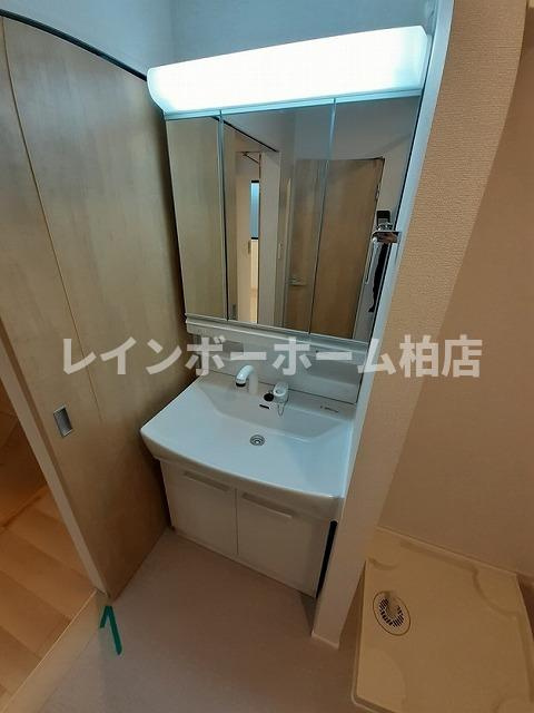 【仲介手数料：50％OFF】対象物件！の洗面所|シャワー付き洗面台です