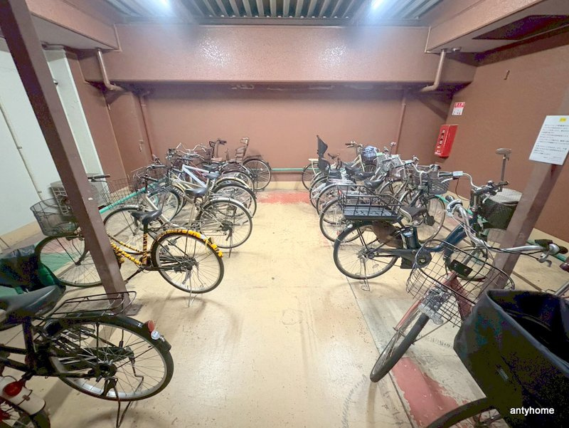 青風ハイツ　仲介手数料無料の駐車場