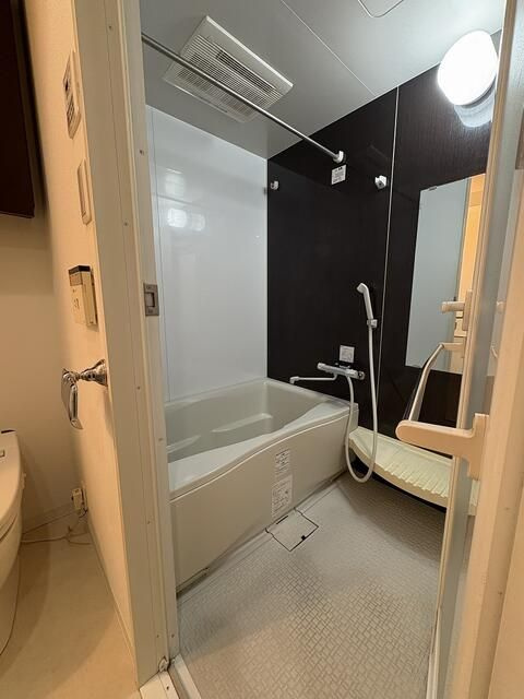エスポワール本八幡の浴室