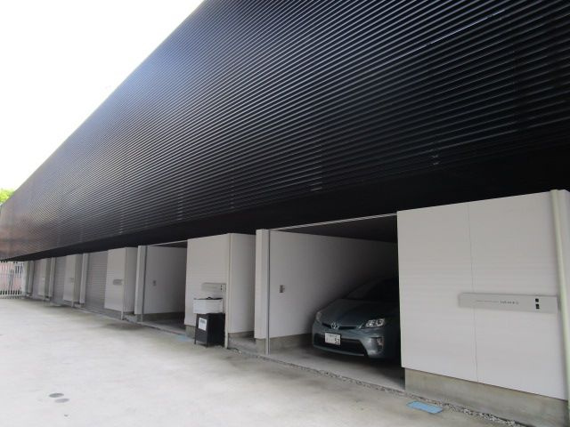 La Luceの駐車場