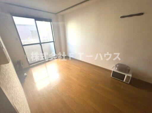 エクセルハイツⅢ番館の居間・リビング