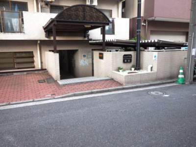 【エントランス】 | ジョイフル関内 | 最寄駅徒歩７分