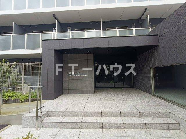レジデンス船橋東中山のエントランス