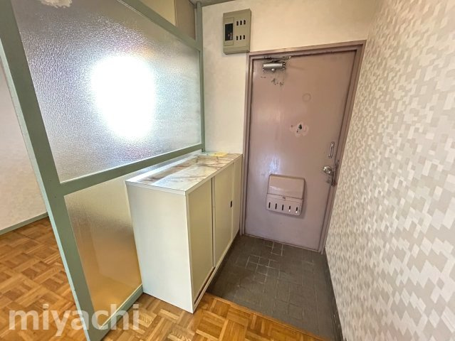 徳島市津田本町４丁目の賃貸マンションの玄関
