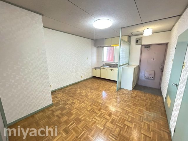 徳島市津田本町４丁目の賃貸マンションの居間・リビング