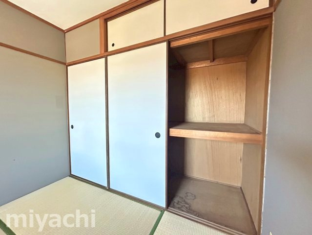 徳島市津田本町４丁目の賃貸マンションの収納
